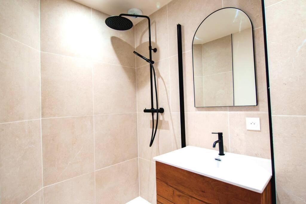 New - Cosy - 10 Min Walk To The ! Appartement *